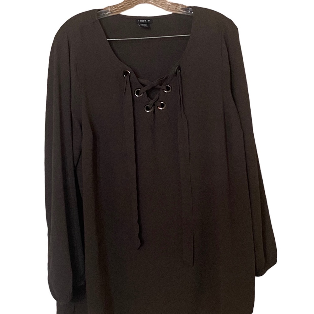 Torrid olive green long sleeve pullover with lace up front. Torrid size 1
